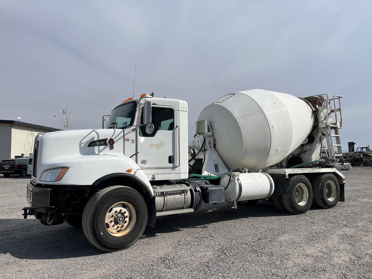 ./imagenes/INVOICE/2019/18120/CAMION REVOLVEDOR KENWORTH T470 (16).JPG